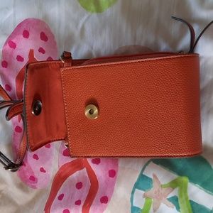 Cell phone crossbody purse